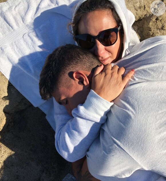 Simone Medina e Gabriel estão sem se falar desde o casamento do surfista com Yasmin Brunet