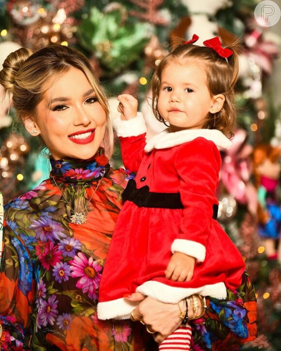 Virgínia Fonseca posou para fotos com a filha Maria Alice, de 1 ano