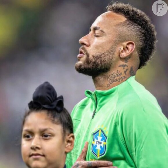 Neymar revelou anteriormente que a frase 'Tudo Passa' é uma espécie de lema em sua vida