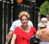 Dilma Rousseff não dispensou uma blusa vermelha, cor símbolo do Partido dos Trabalhadores