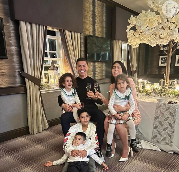Cristiano Ronaldo está se mudando com a família para a Arábia Saudita