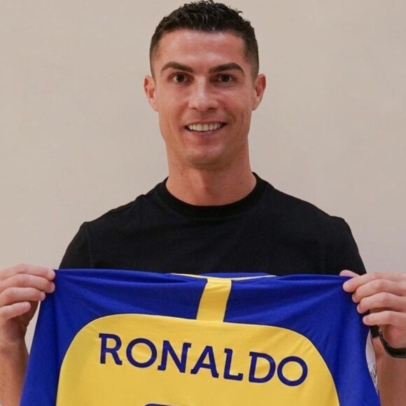 Cristiano Ronaldo causa polêmica com ida ao Al-Nassr