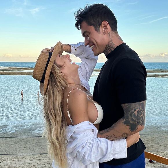 Namorado de Gabi Martins, Lincoln Lau não acreditou na 'pegadinha', mas acabou convencido pela cantora de sua 'gravidez'