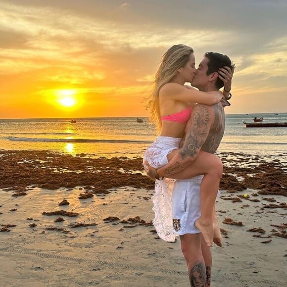 Namorado de Gabi Martins, Lincoln Lau chegou a pedir água com açúcar para se recompor do susto