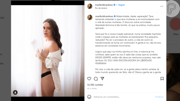Mariana Bridi publicou uma foto onde aparece só de calcinha e topless