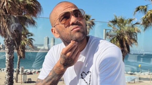 Tatuagem íntima de Daniel Alves foi decisiva para prisão do jogador, acusado de abuso sexual