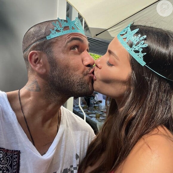 Daniel Alves e Joana Sanz namoram desde 2015