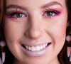 Carnaval com brilho! Esses 4 truques de maquiagem do TikTok vão te ajudar colar strass sem perrengues