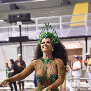 Viviane Araujo está nos preparativos para o Carnaval