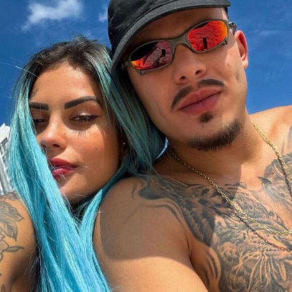 Tati Zaqui deixou de seguir Thomaz Costa na rede social