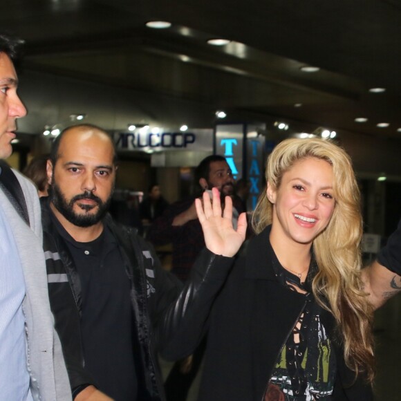 Shakira: timing do rompimento da Kosmos e da IFT levantou muitas especulações internas de que a cantora teria alguma ligação com o rompimento