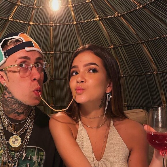 MC Daniel e Mel Maia celebram cinco meses de namoro: "Eu tinha certeza que íamos ser melhores amigos... e eu tava certa, ganhei o melhor amigo e o melhor namorado do mundo!! te amo te amo te amo tanto que não cabe no peito", escreveu a atriz.