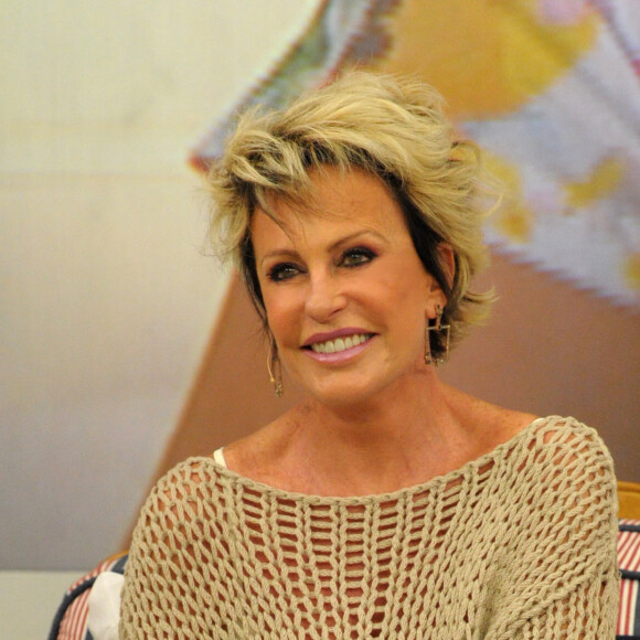 Ana Maria Braga confirmou o relacionamento com Fábio Arruda