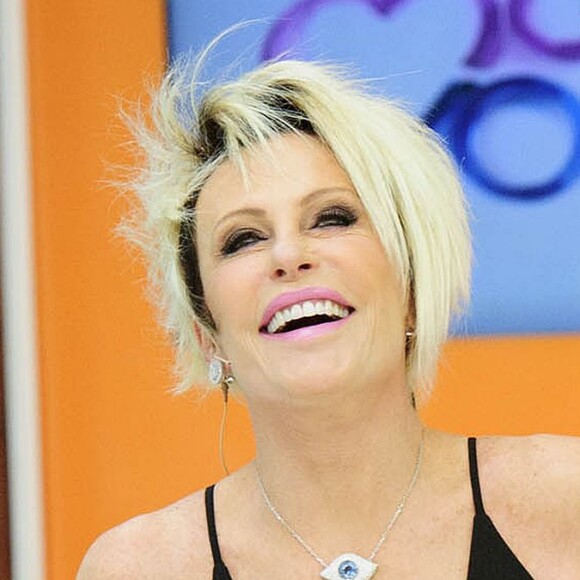 Ana Maria Braga está feliz com o novo relacionamento