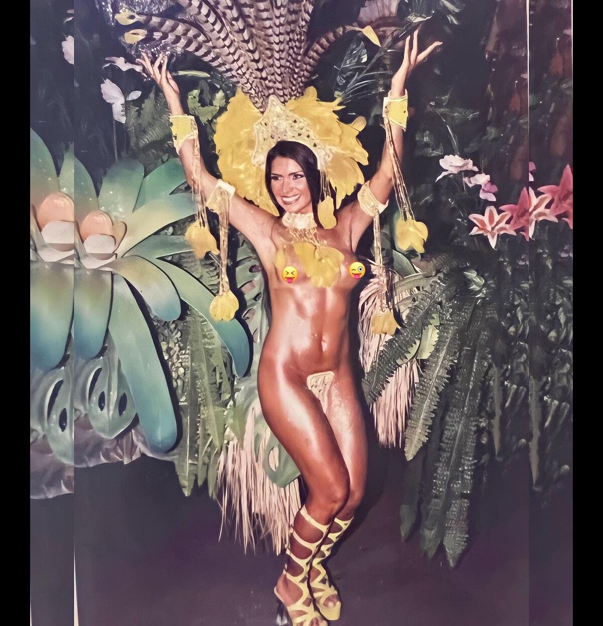 Foto: Recentemente, Solange Gomes resgatou uma foto antiga fazendo topless  no Carnaval - Purepeople