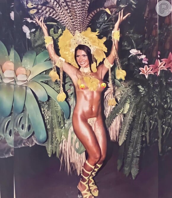 Recentemente, Solange Gomes resgatou uma foto antiga fazendo topless no Carnaval
