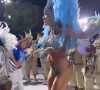 Anitta apareceu de surpresa no desfile das Campeãs