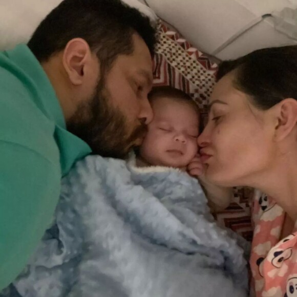 Andressa Urach e Thiago Lopes são pais de Leon, de 1 ano de idade