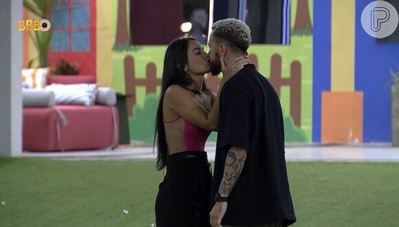 Domitila acredita que Larissa deve sair antes de Fred do 'BBB 23' para conhecer outros homens