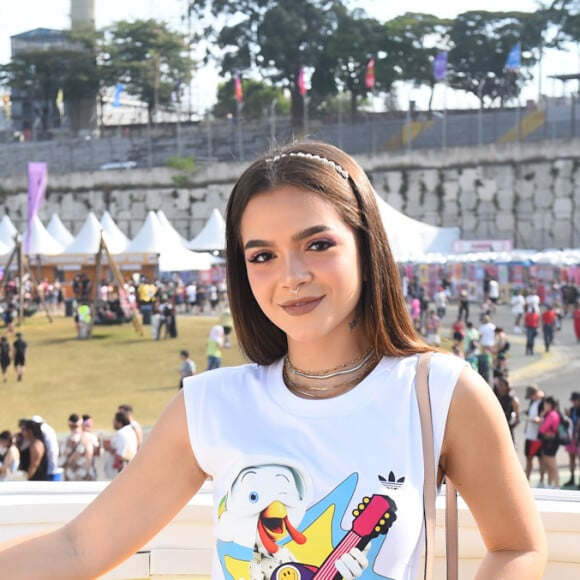 Calça de R$ 9.100 foi aposta de Mel Maia para o Lollapalooza