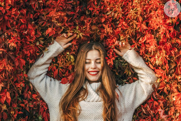 Cabelo tende a ganhar pontas duplas e frizz na temporada de Inverno