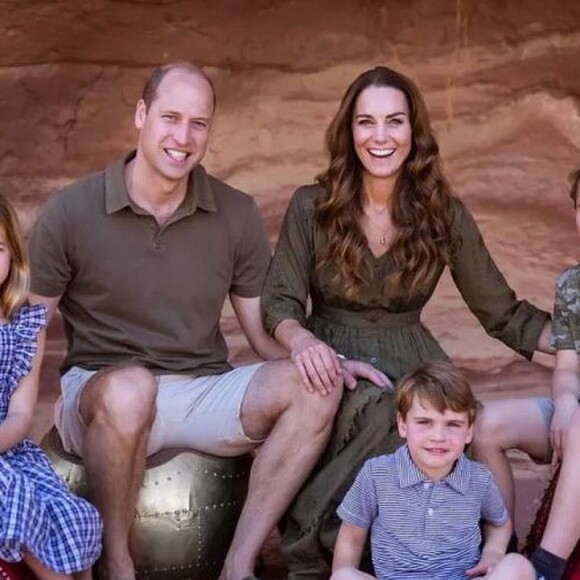 Louis, Charlotte e George são filhos de Kate Middleton e Príncipe William