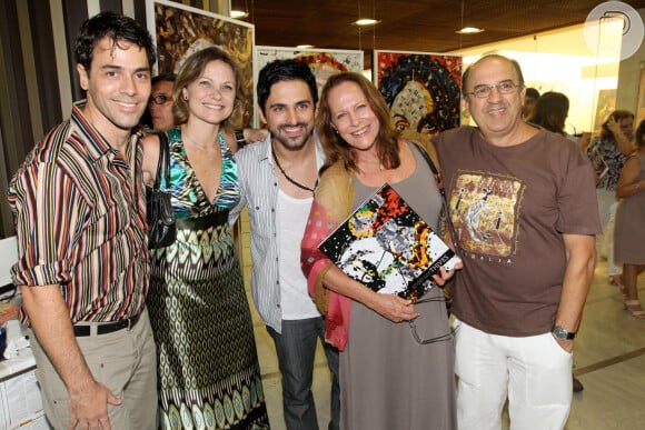 Mãe de Claudio Lins e mulher de Claudio Tovar, Lucinha Lins tem uma filha com o artista, Beatriz