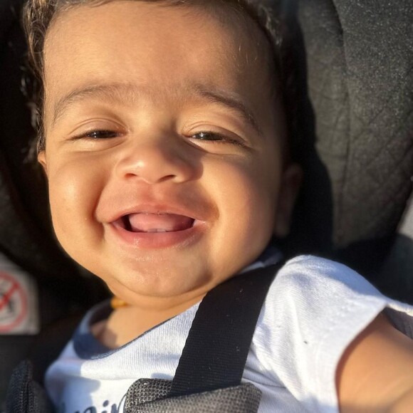 Viviane Araujo é mãe de Joaquim, de 7 meses