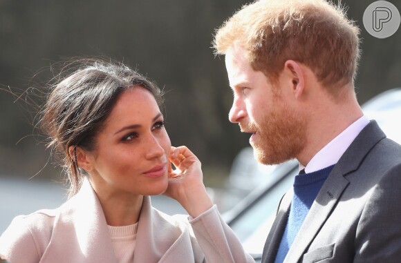 Meghan Markle e Príncipe Harry na coroação do Rei Charles III? A presença do casal se tornou dúvida após as mais recentes polêmicas