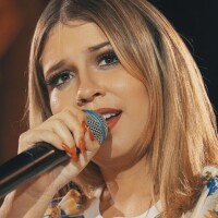 Vazamento de fotos e dados de Marília Mendonça em autópsia é detonado por fãs da cantora: 'Isso é crime'