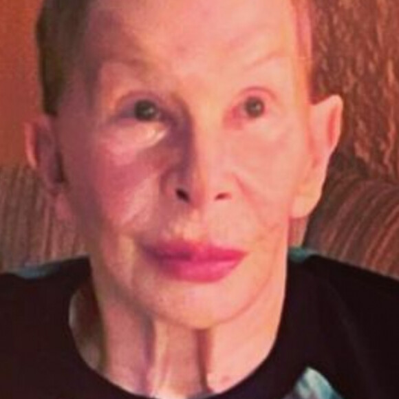 Rita Lee surgiu em vídeo assistindo ao 'Altas Horas' em sua homenagem