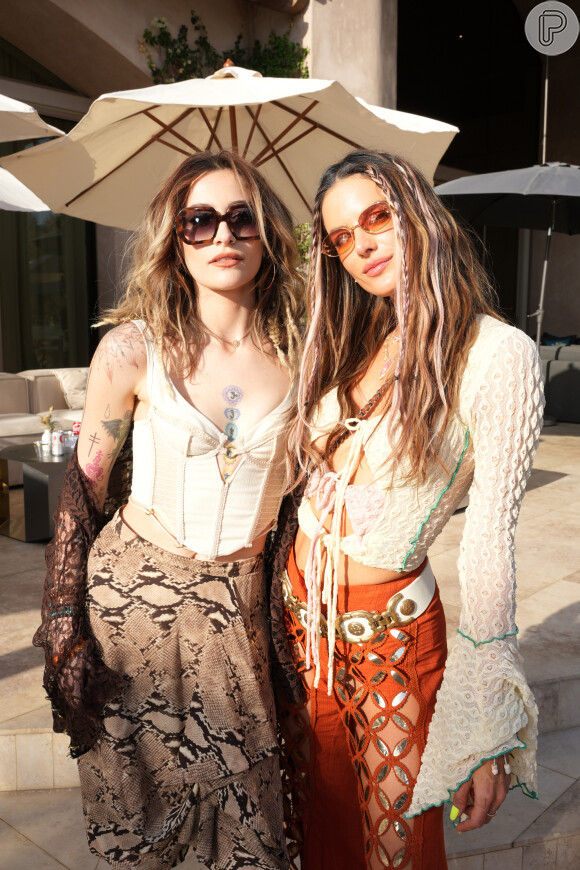 Moda Coachella: Paris Jackson e Alessandra Ambrosio estão no time de famosas que usaram tendências ousadas no festival