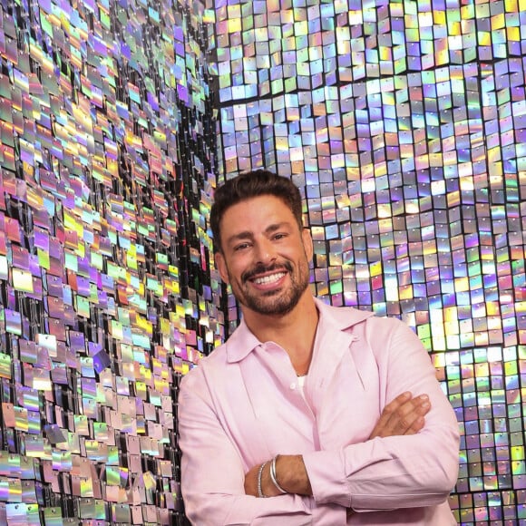 Cauã Reymond não quer que a notícia de sua separação tenha mais destaque que seu novo trabalho na TV