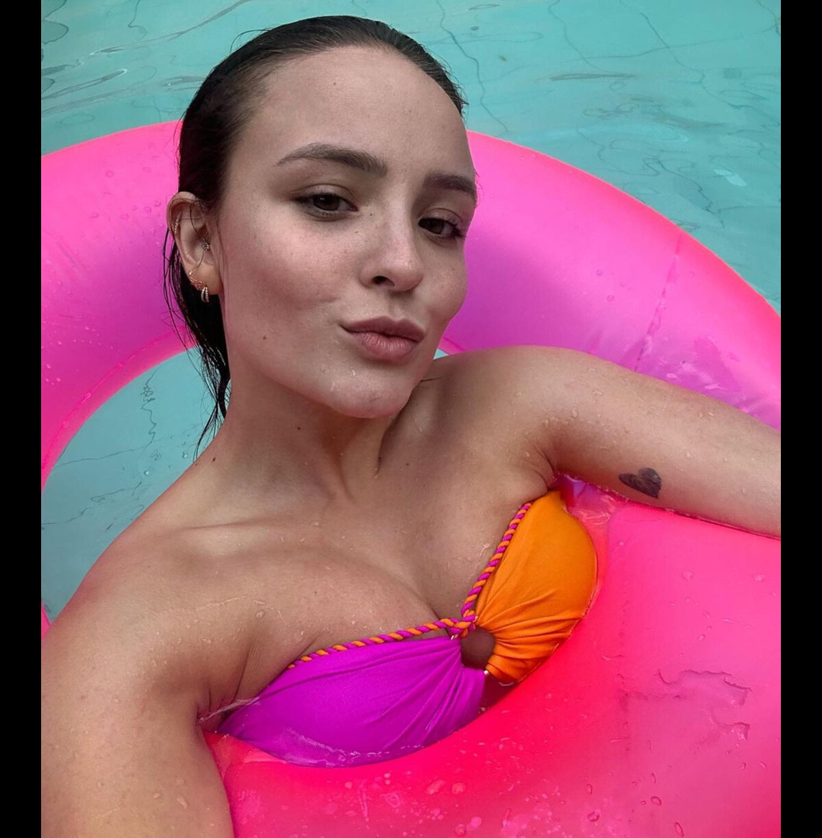 Foto Larissa Manoela Mostrou Fotos De Biqu Ni E Revelou Que N O S O Desta Sexta Feira De