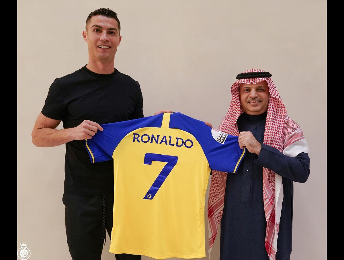 Foto: Cristiano Ronaldo joga hoje no time da Arábia Saudita Al