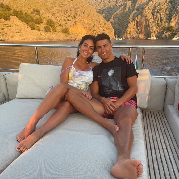 Cristiano Ronaldo e Georgina Rodriguez assumiram o namoro em 2017 durante premiação de futebol