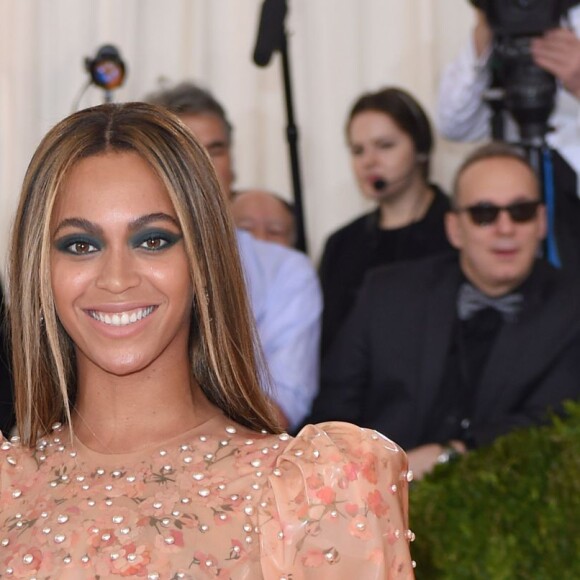 Beyoncé usou look todo de látex em 2016