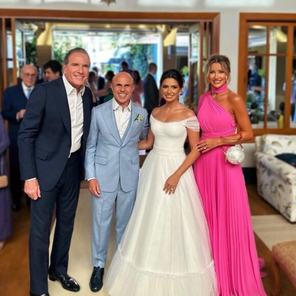 Os famosos foram ao casamento dos médicos Fernando Maluf e Ligia Arteaga