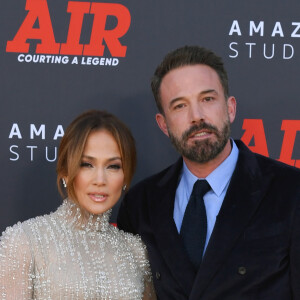 Jennifer Lopez está casada com Ben Affleck