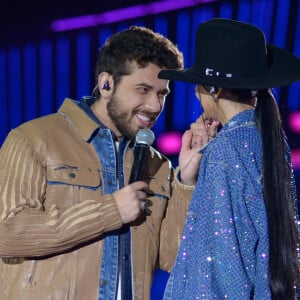 O clima de romance entre Ana Castela e Gustavo Mioto roubou a cena