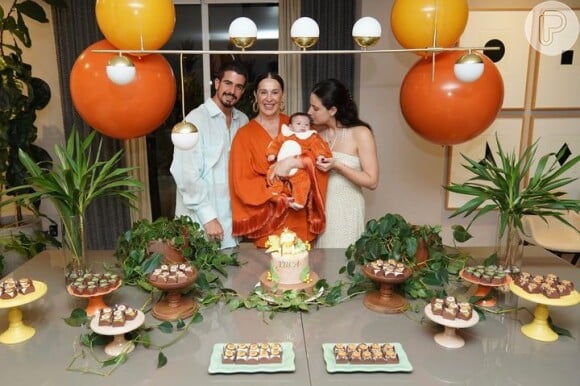 Claudia Raia reuniu os 3 filhos no mesversário de Luca