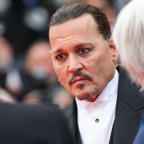 Johnny Depp em Cannes: volta do ator ao cinema é envolta em polêmicas