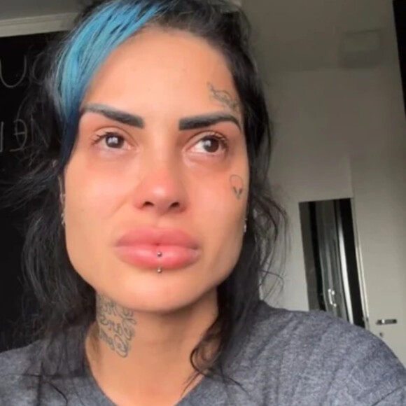 Tati Zaqui já havia usado as redes sociais outras vezes para falar sobre o comportamento de Thomaz Costa