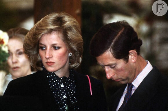 O perfume de Princesa Diana usado por Príncipe Harry na terapia foi o 'First' por Van Cleef & Arpels