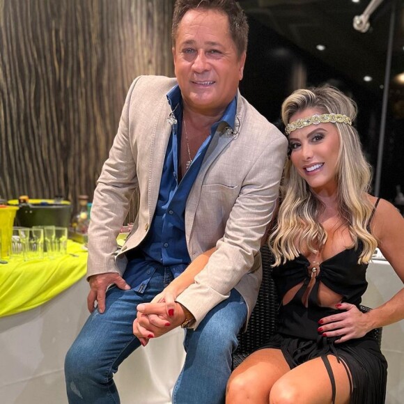 Você sabia que Leonardo e Poliana Rocha se conheceram nos anos 90?
