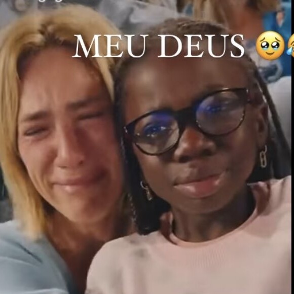 Giovanna Ewbank e Titi choraram muito após exibição de 'A Pequena Sereia'
