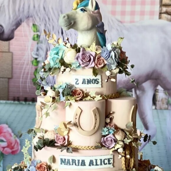 Maria Alice, filha de Virgínia Fonseca e Zé Felipe, completou 2 anos