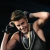 Justin Bieber divulga número de celular falso e enlouquece fãs, em 1 de abril de 2013