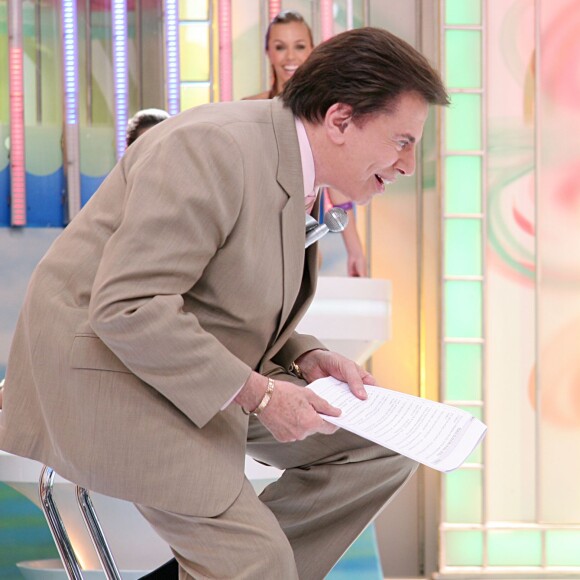 Maisa fora da homenagem a Silvio Santos: 'Sacanagem, ela é praticamente considerada neta dele', escreveu uma internauta
