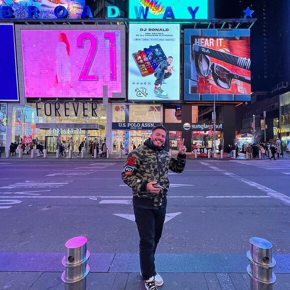 Ronald atualmente tem 23 anos atualmente